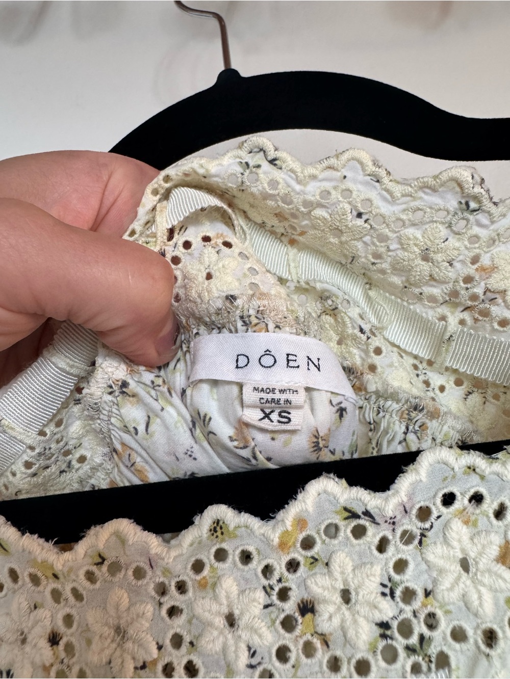 Doen Floral Mini Dress - Picture 2 of 3